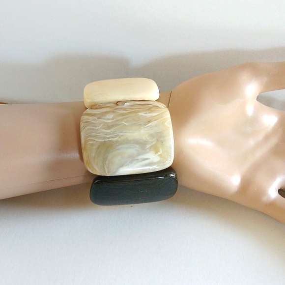 VINTAGE BLACK ONYX  HAND CARVED BOVINE BONE NECKLACE 34" LONG MATCHING BRACELET - Picture 8 of 10